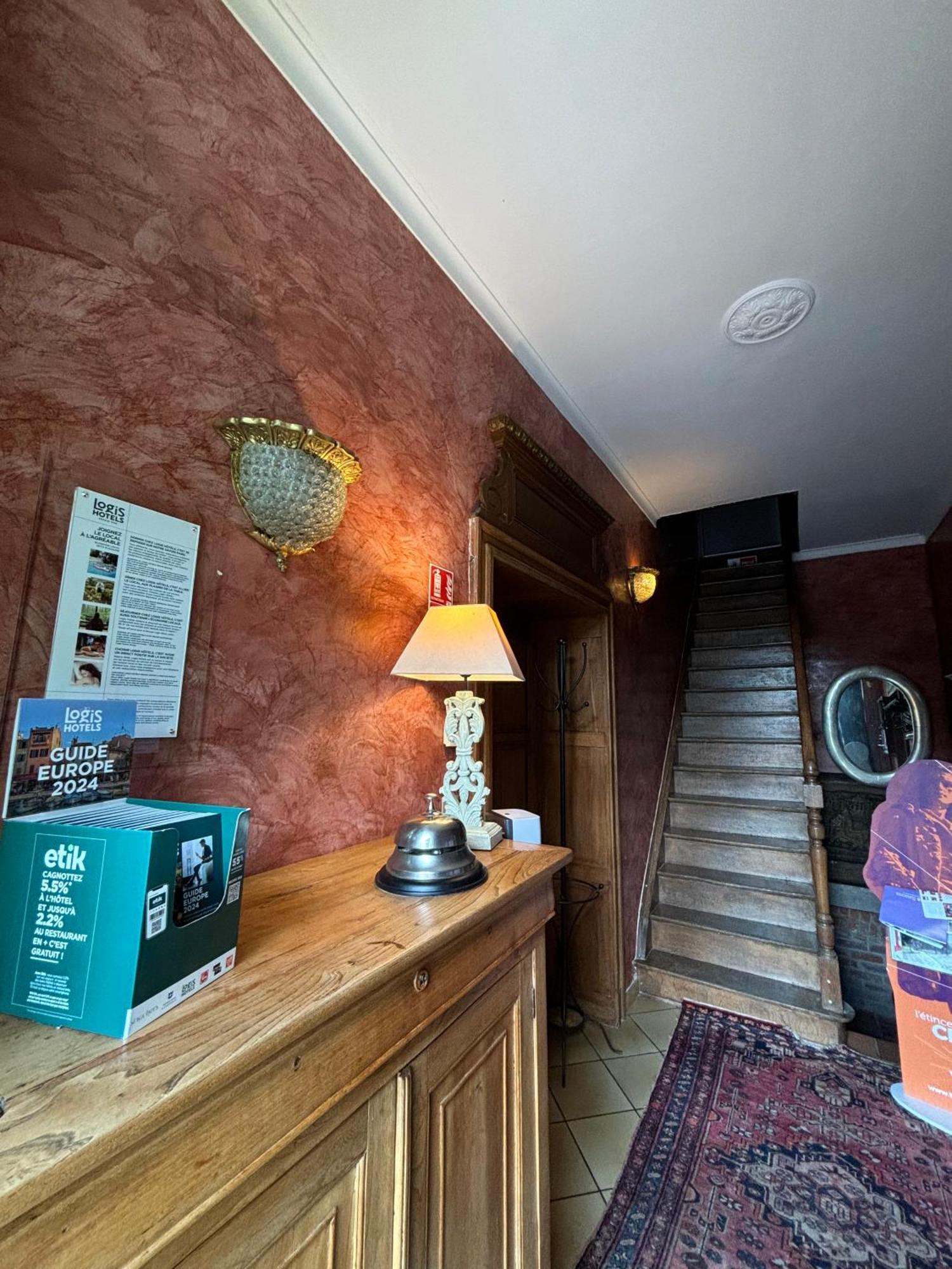 Logis Hotel-Restaurant - Le Moulin D'Artres Экстерьер фото