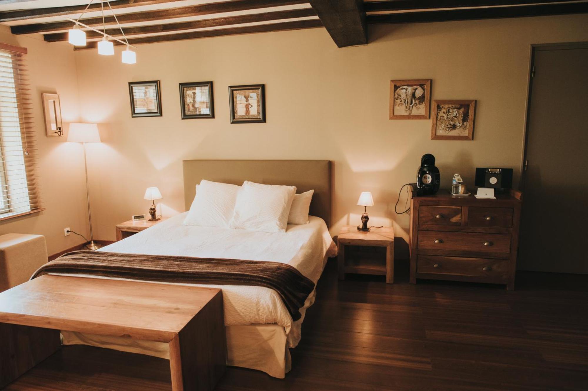 Logis Hotel-Restaurant - Le Moulin D'Artres Экстерьер фото